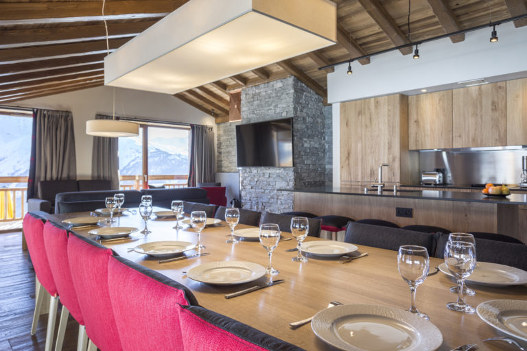 4-ALPARENA-Types-Suite-Prestige-sejour